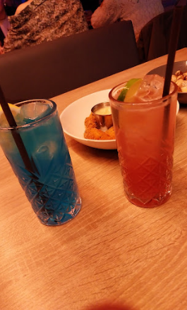 cocktails dans un bar - le record à besançon
